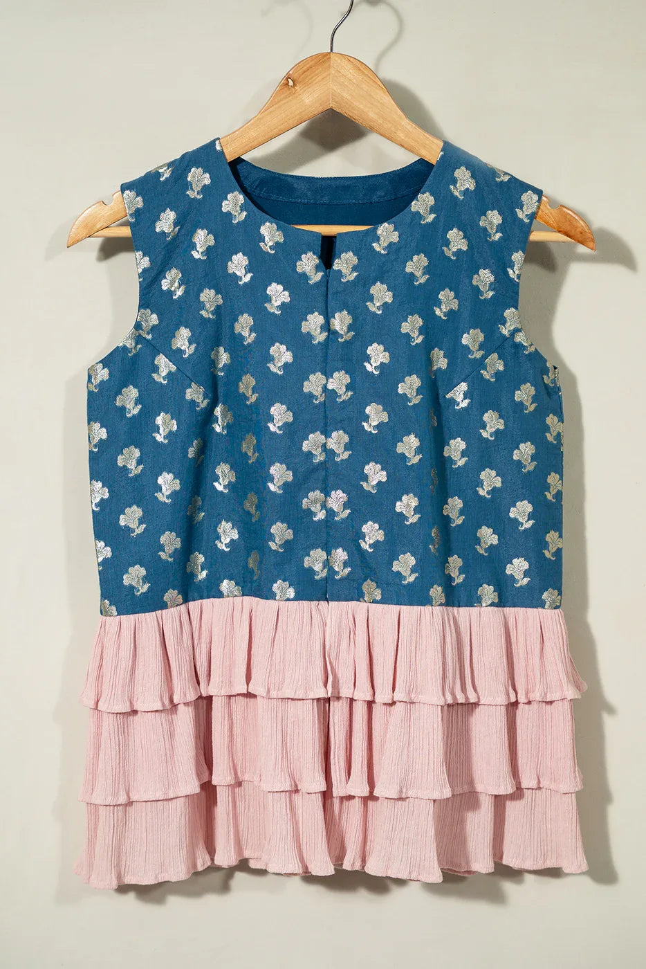 Vest with three layered gathers - SSWAI