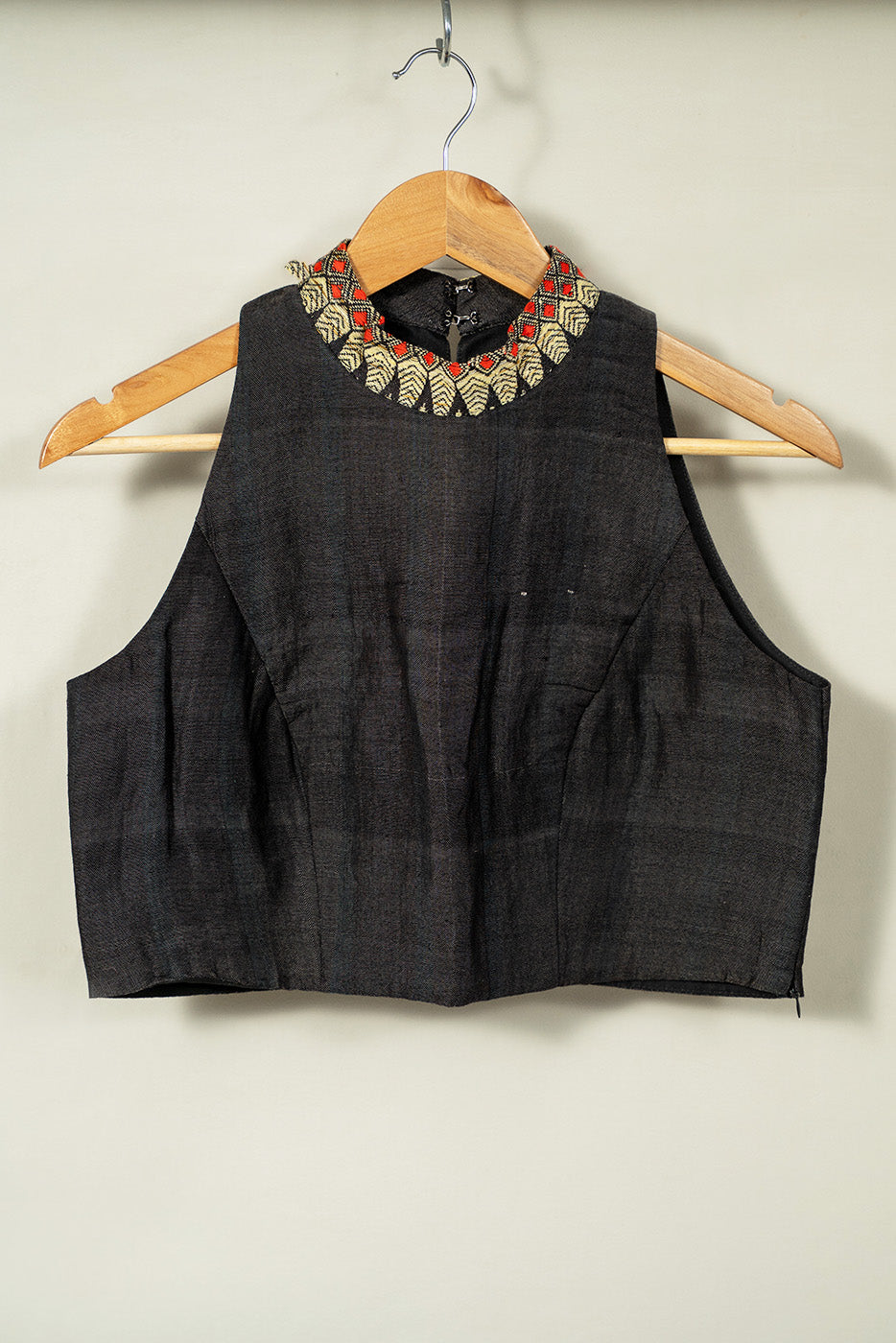 Halter neck cropped top