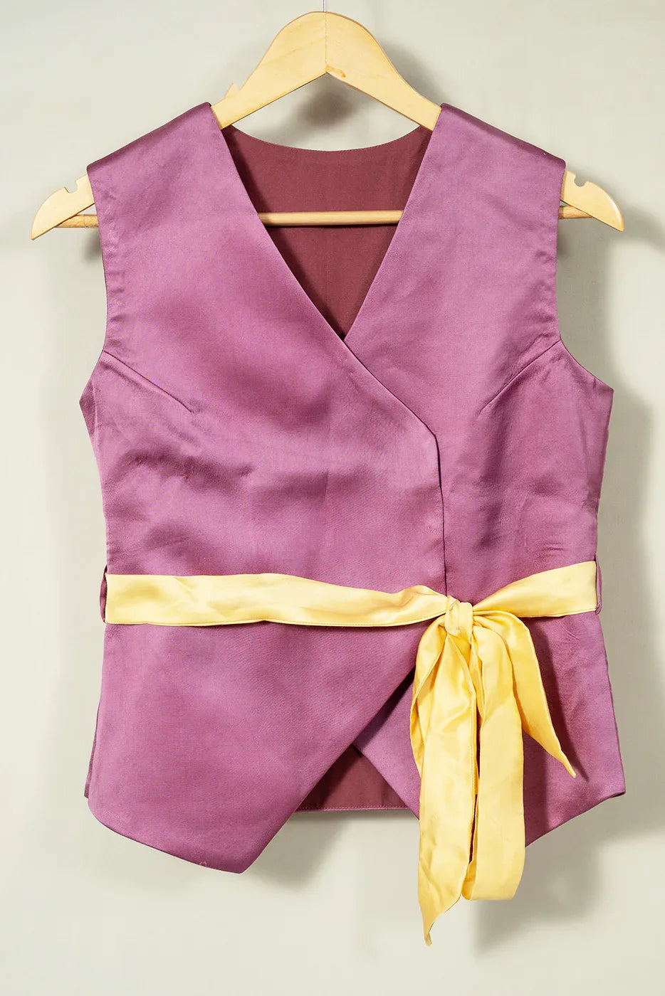 Sleeveless vest - SSWAI
