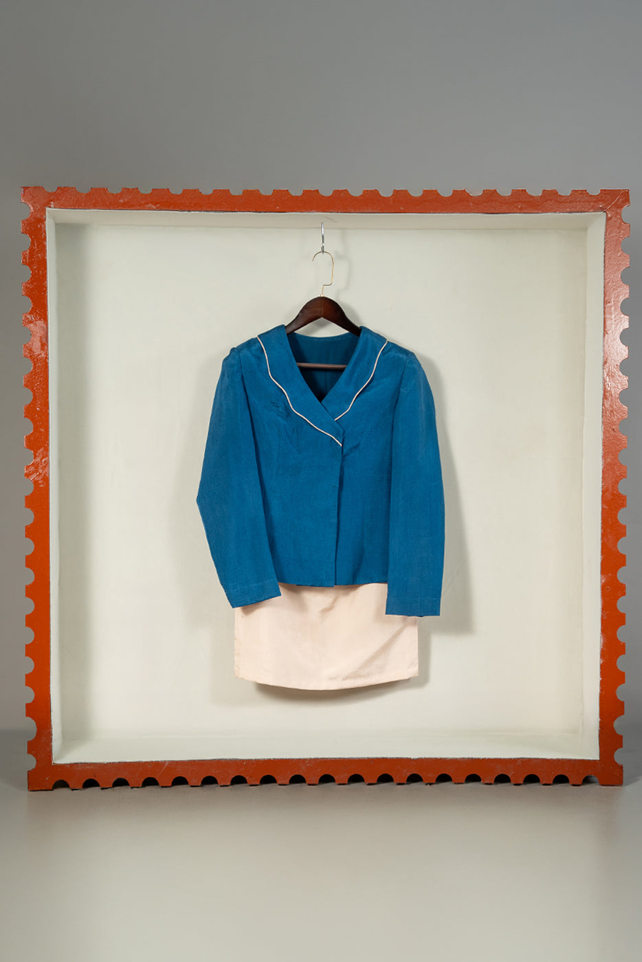 Collar detailed blazer