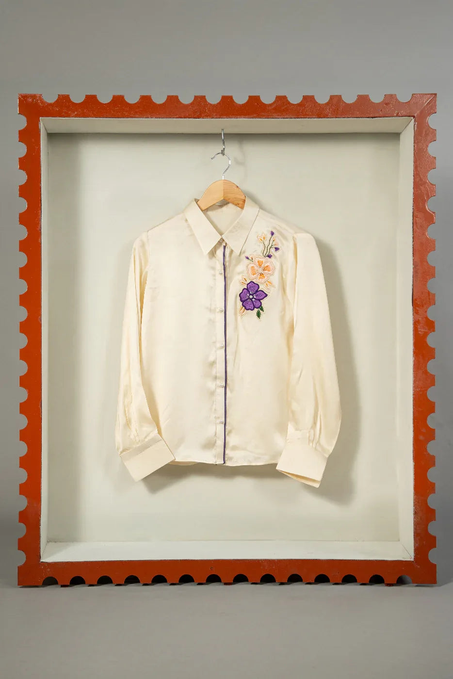 Shirt with floral applique - SSWAI