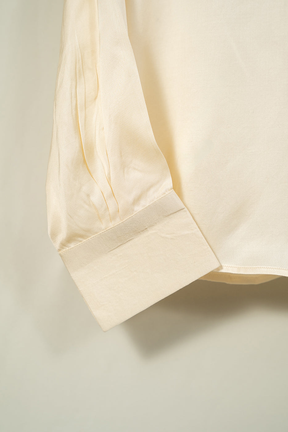 Shirt with floral applique