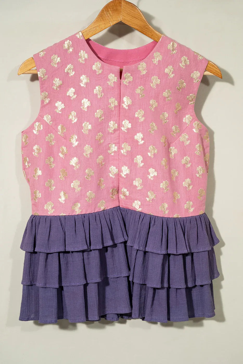 Vest with three layered gathers - SSWAI