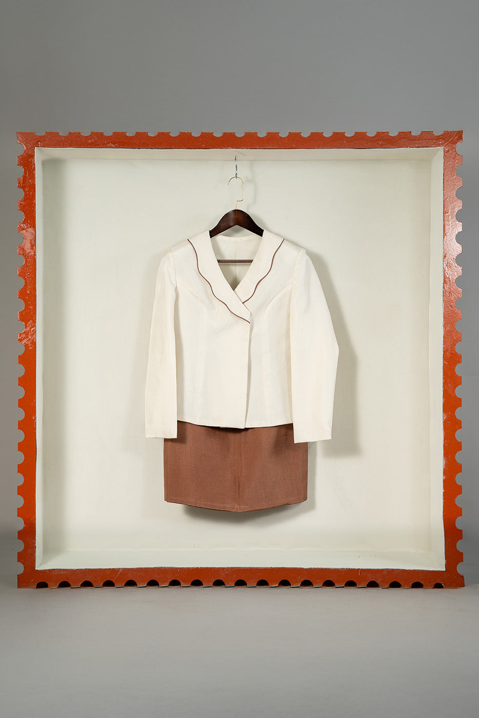 Collar detailed blazer