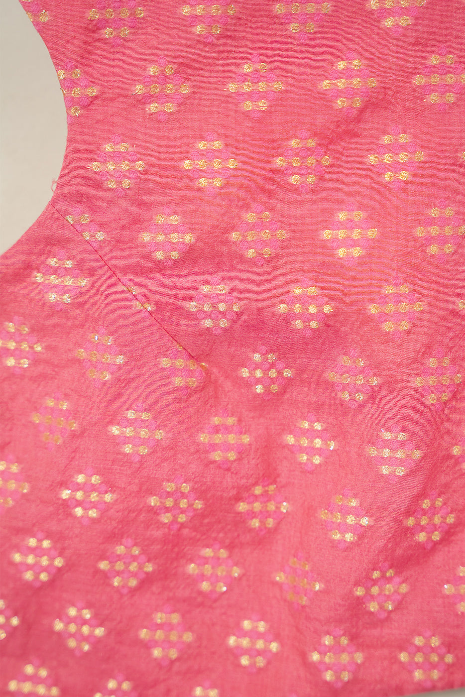 Curved hemline crop top