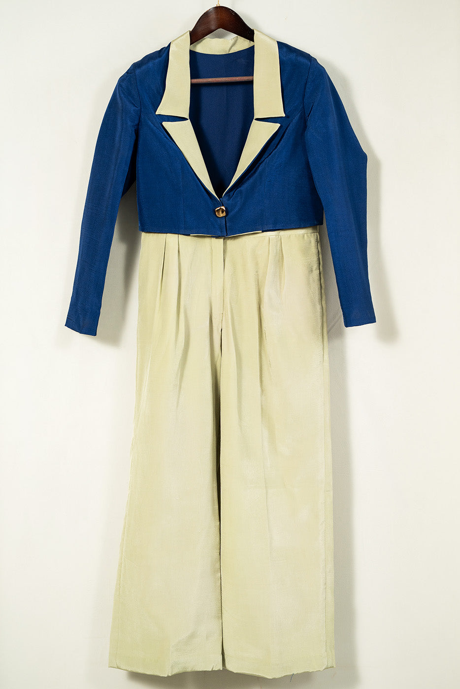 Cropped colour blocking blazer