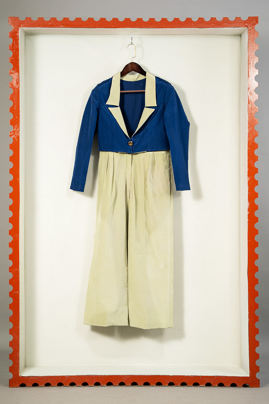 Cropped colour blocking blazer