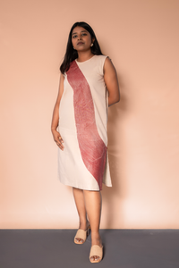 S curved Thread Work Dress