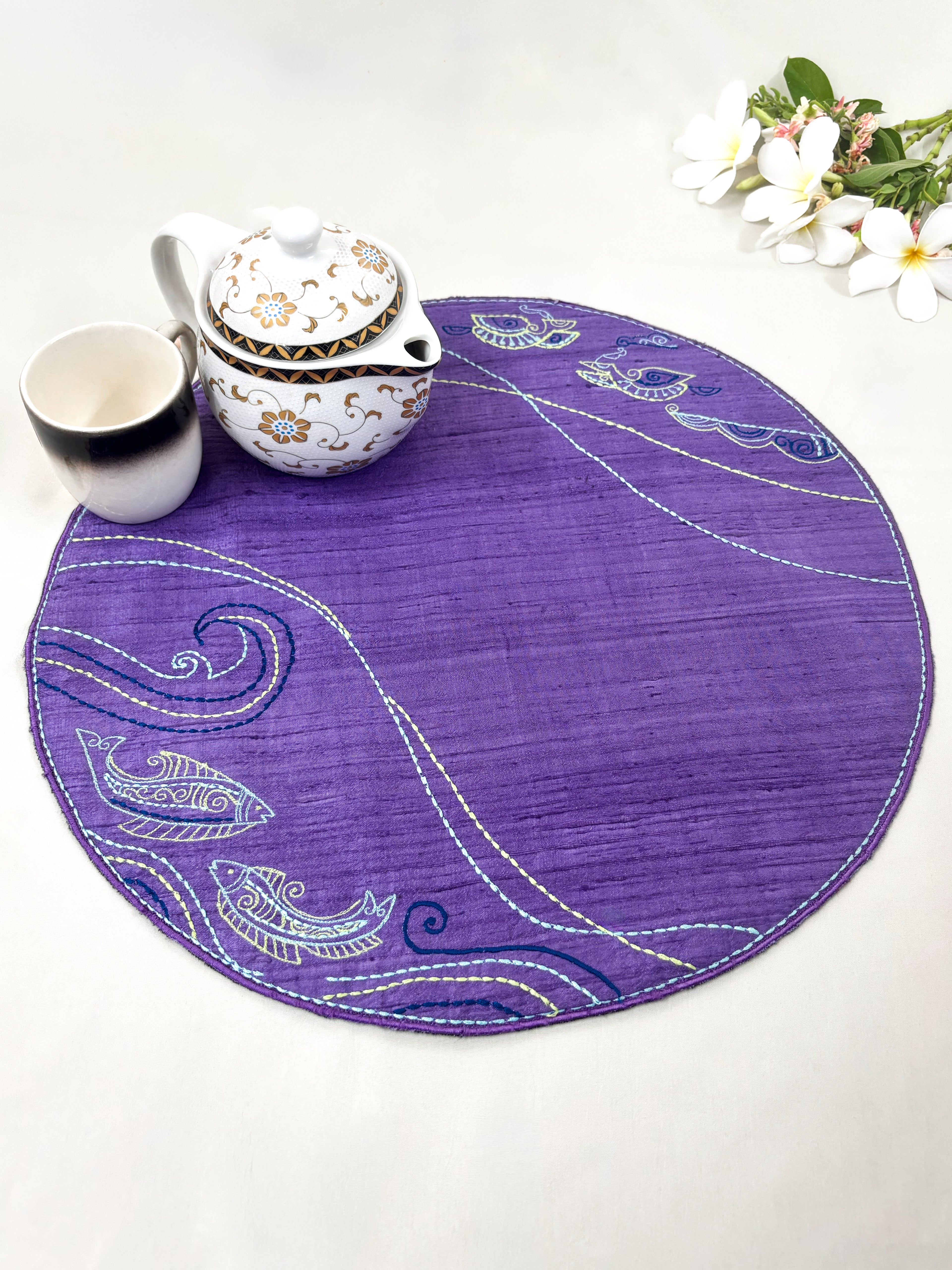Waves Motif Tablemat