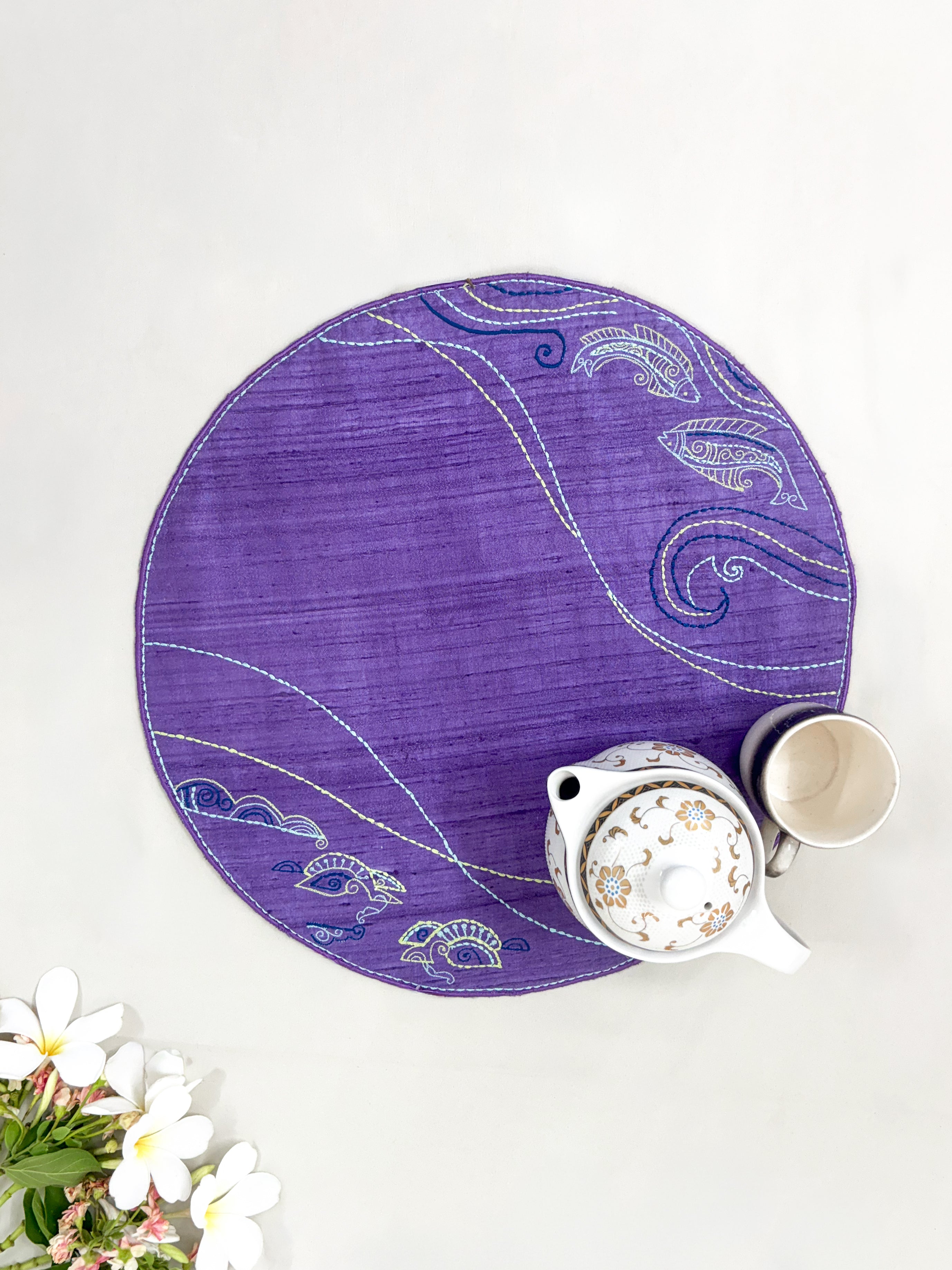 Waves Motif Tablemat & Coaster